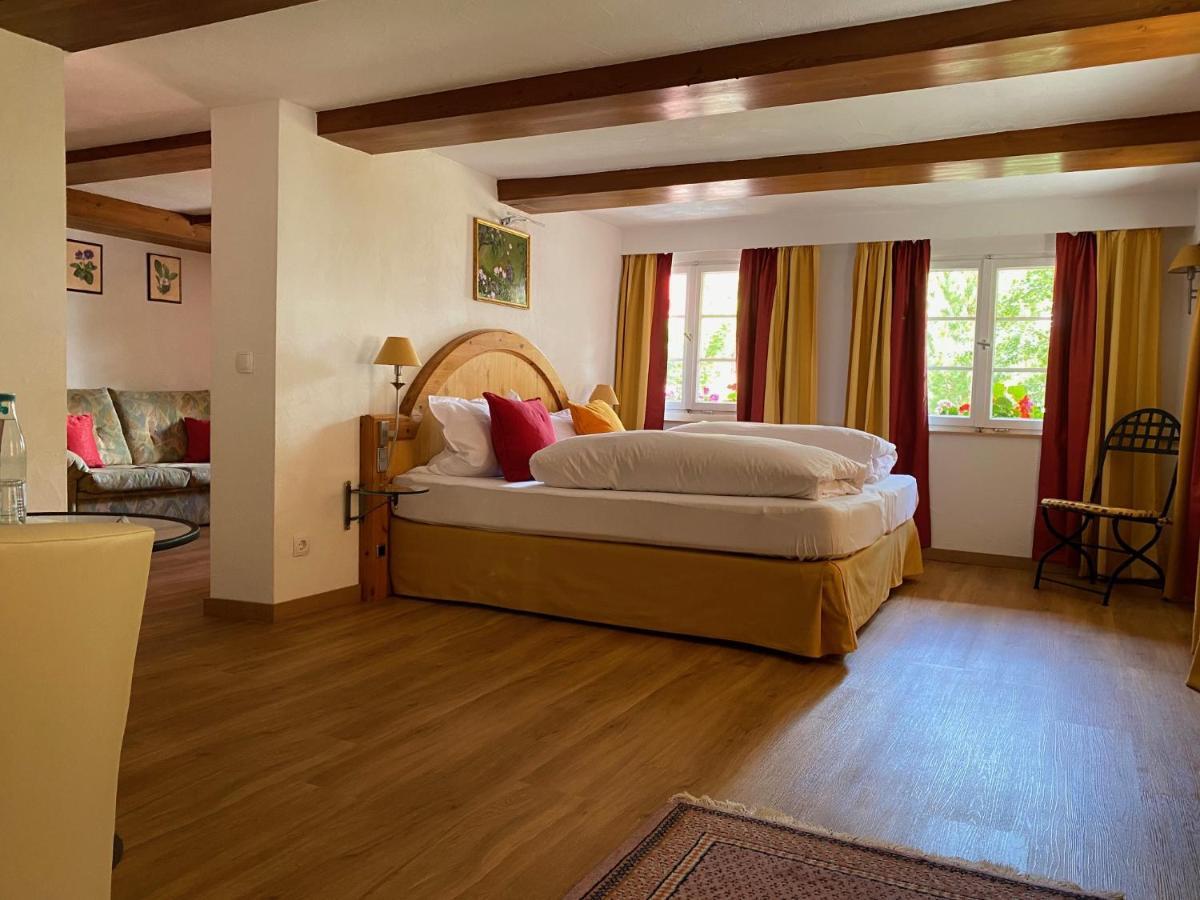 Hotel Hirschen Menzenschwand-Hinterdorf Exteriör bild