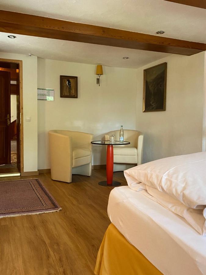 Hotel Hirschen Menzenschwand-Hinterdorf Exteriör bild