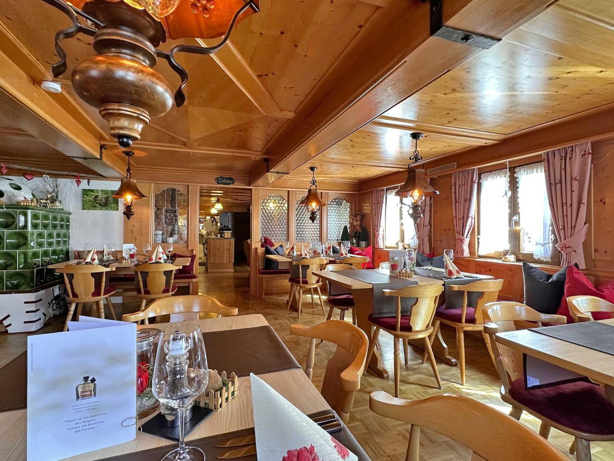 Hotel Hirschen Menzenschwand-Hinterdorf Exteriör bild